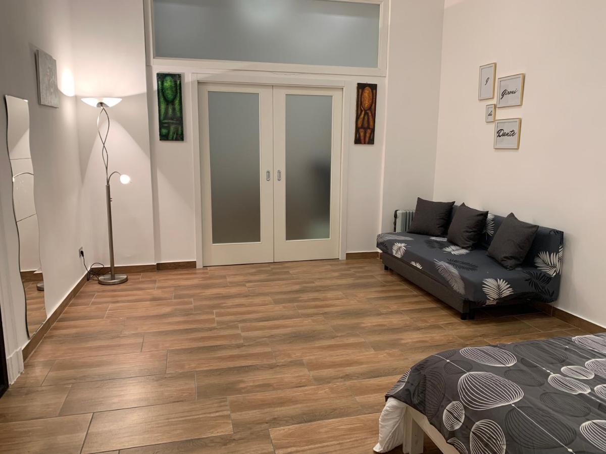 Apartamento I Gironi Di Dante Nápoles Exterior foto